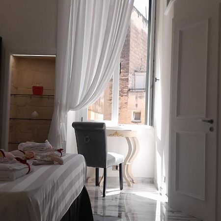 Bed and Breakfast La Dimora Di Re Idomeneo Лечче Экстерьер фото