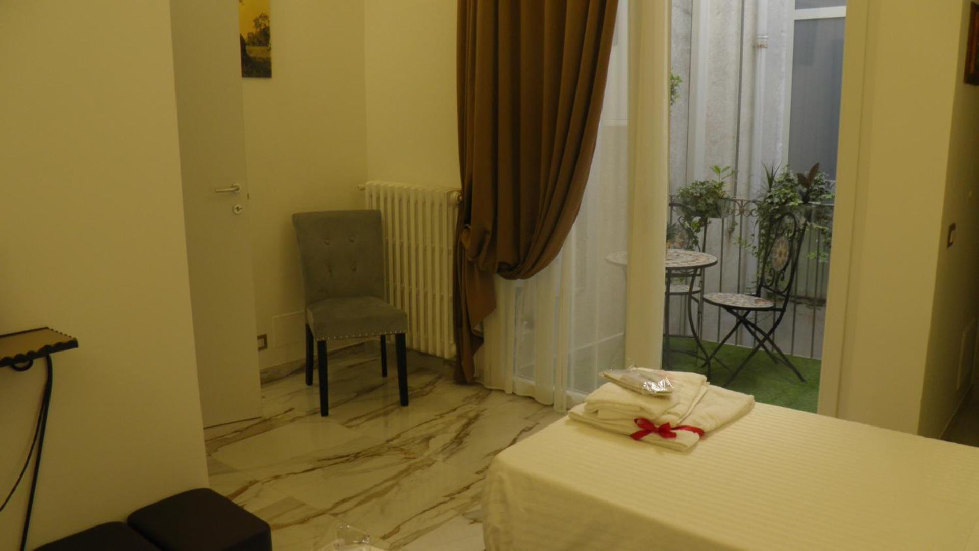 Bed and Breakfast La Dimora Di Re Idomeneo Лечче Экстерьер фото