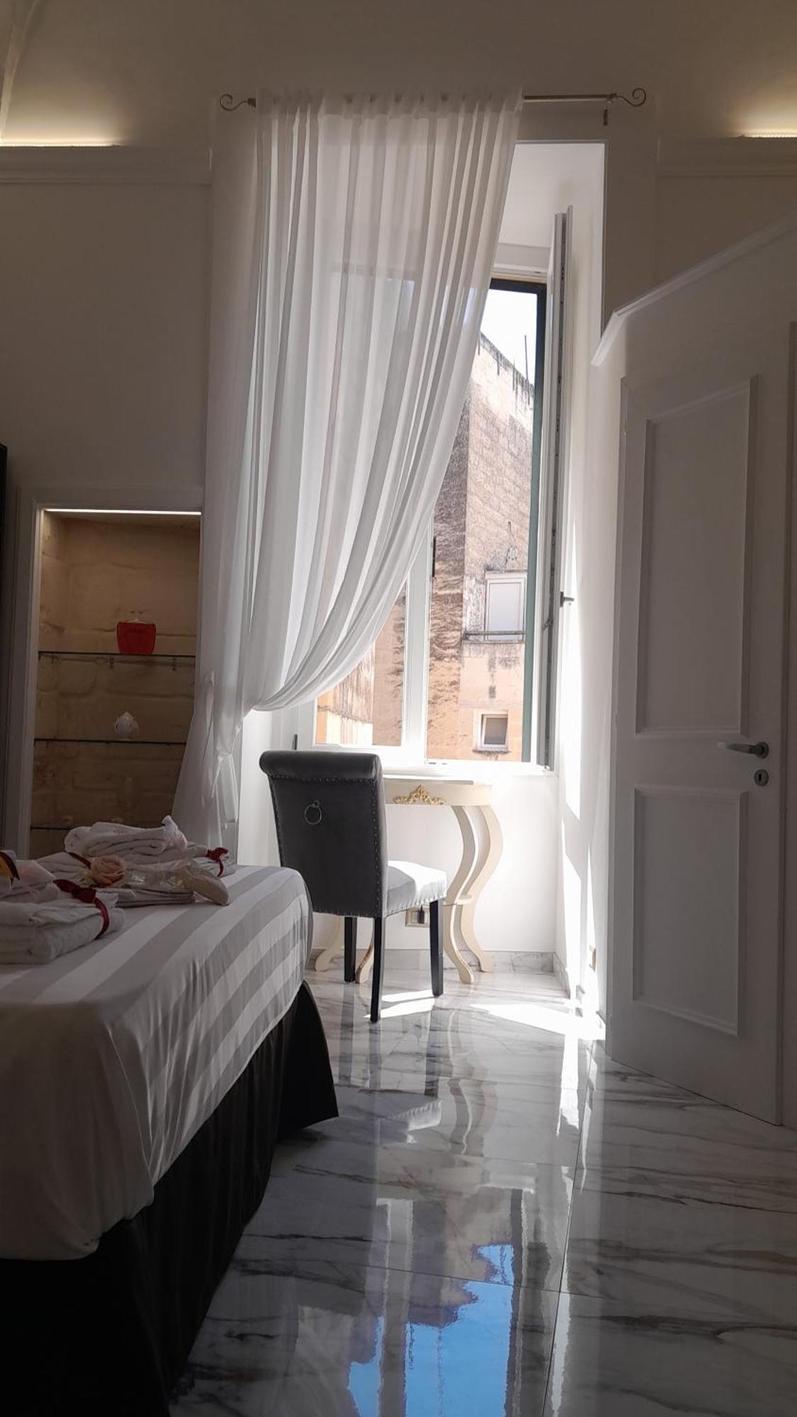 Bed and Breakfast La Dimora Di Re Idomeneo Лечче Экстерьер фото